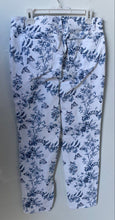 Load image into Gallery viewer, Talbots Womens White Blue Floral Stretch Pockets Slim Ankle Jeans Size 10