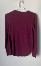 Load image into Gallery viewer, Banana Republic Womens Wine Luxespun Long Sleeve Pullover Sweater Size XXSP