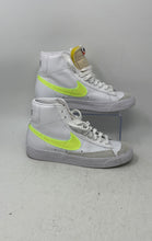 Load image into Gallery viewer, Nike Womens Blazer Mid 77 DJ3050-100 White Green Basketball Shoes Size 6.5