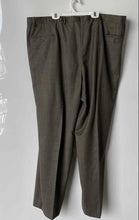 Load image into Gallery viewer, Made In Italy Mens Brown Flat Front Slash Pockets Dress Pants Size 60/44