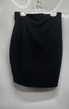 Load image into Gallery viewer, Express Womens Black Pull-On Stretch Straight & Pencil Skirt Size XS