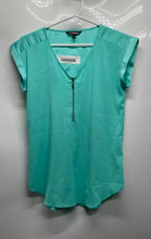Load image into Gallery viewer, Express Womens Green Gramercy Short Sleeve Front-Zip Blouse Top Size XS