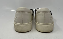 Load image into Gallery viewer, UGG Womens Chayze White Black Round Toe Slip-On Sneaker Shoes Size 7