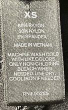 Load image into Gallery viewer, Express Womens Black Denim Dark Wash Regular Fit Skinny-Leg Jeans Size XS