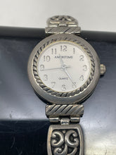 Load image into Gallery viewer, Ameritime Women's Silver-Tone Quartz Watch White Dial (NCL)