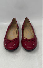 Load image into Gallery viewer, Mootsies Tootsies Womens Cameo Red Leather Slip-On Ballet Flats Size 8M