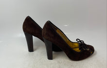 Load image into Gallery viewer, Steve Madden Womens Brown Suede Round Toe Pump Heels Size 8 M