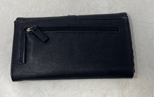 Load image into Gallery viewer, Tahari Womens Black Leather Credit Card Slots Trifold Wallet