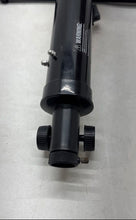 Load image into Gallery viewer, Vivitar Black 75x & 150x Full Size Refractor Telescope With Adjustable Tripod