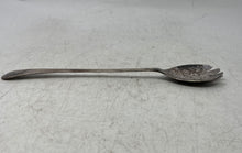 Load image into Gallery viewer, Vintage Sheffield England Silver-Tone Silverplate Salad Serving Spork
