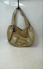 Load image into Gallery viewer, Relic Womens Light Brown Croc Embossed Faux Leather Heart Charm Shoulder Bag