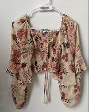 Load image into Gallery viewer, Olivaceous Womens Multicolor Floral Print Pullover Cropped Blouse Top Size S