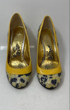 Load image into Gallery viewer, Naughty Monkey Womens Dayliner Yellow Black Animal Print Pump Heels Size 8.5