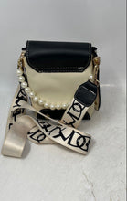 Load image into Gallery viewer, Fosidiri Womens Black White Geometric Print Inner Dividers Mini Crossbody Bag