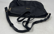 Load image into Gallery viewer, Mango Touch Womens Black Pebbled Faux Leather Adjustable Strap Crossbody Handbag