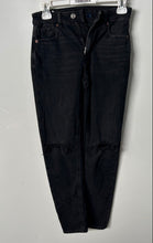 Load image into Gallery viewer, American Eagle Outfitters Womens Black Distressed Skinny Jeans Size 000 Short