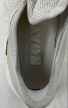 Load image into Gallery viewer, New Balance Womens Fresh Foam Roav WROAVRW White Sneakers Shoes Size 6.5 B