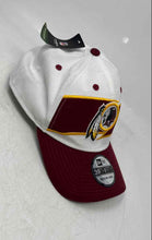 Load image into Gallery viewer, New Era Mens White Red 39Thirty Washington Redskins NFL Snapback Cap Sz M W/Tag
