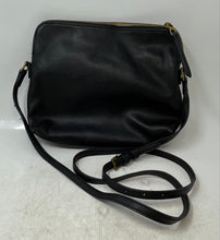 Load image into Gallery viewer, Universal Thread Womens Black Adjustable Strap Inner Pockets Shoulder Purse