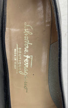 Load image into Gallery viewer, Authentic Salvatore Ferragamo Womens Black Block Pump Heels Size 7.5 2A Damaged