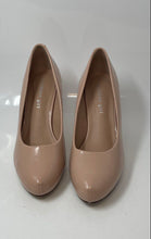 Load image into Gallery viewer, Madden Girl Womens Jelsey JELS01J1 Light Pink Leather Slip-On Pump Heels Sz 7.5