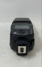 Load image into Gallery viewer, Neewer TT560 Speedlite Black Camera Flash With Case Not Tested