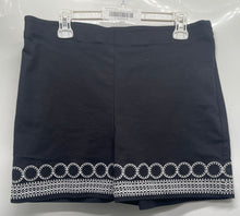 Load image into Gallery viewer, Ann Taylor Womens Black White Embroidered Side Zip Bermuda Shorts Size 12
