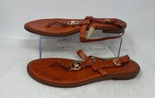 Load image into Gallery viewer, Michael Kors Womens Sondra Brown Leather Open-Toe Buckle Thong Sandals Size 9M