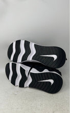 Load image into Gallery viewer, Nike Womens Ryz 365 CU4874-001 Black Lace-Up Low Top Running Shoes Size 8