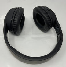 Load image into Gallery viewer, Louise & Mann Symphony Black Wireless Headphones With AUX Cable & Black Case NCL