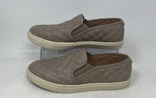 Load image into Gallery viewer, Steve Madden Womens Ecentrcq Gray Quilted Slip-On Sneaker Shoes Size 8M