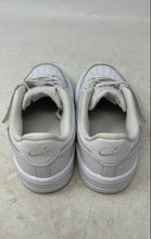 Load image into Gallery viewer, Nike Kids Force 1 Low EasyOn FN0237-111 White Slip-On Sneaker Shoes Size 11C