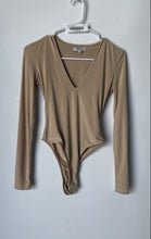 Load image into Gallery viewer, Fashion Nova Womens Beige Long Sleeve V-Neck Bodysuit Blouse Top Size Small