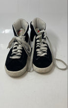 Load image into Gallery viewer, Nike Kids Blazer Mid Black White Mid Top Lace-Up Sneaker Shoes Size 3.5Y