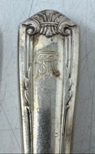 Load image into Gallery viewer, Lot Of 29 Pcs Assorted Palmer House Silver-Tone Table Dinner Knife