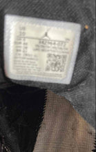 Load image into Gallery viewer, Nike Mens Jordan True Flight Black Sneaker Shoes Size 10 No Insole & Laces