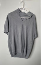 Load image into Gallery viewer, Zara Womens Gray Open-Knit V-Neck Short Sleeve Pullover Sweater Size Large
