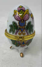 Load image into Gallery viewer, Mini White Floral Print Ceramic Tri-Footed Egg Shaped Jewelry Box