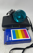 Load image into Gallery viewer, Polaroid Model 101 Black Automatic Land Folding Instant Camera