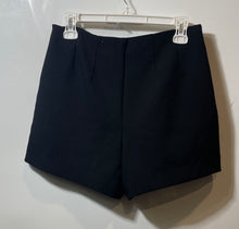 Load image into Gallery viewer, A New Day Womens Black Stretch Flat Front Slash Pockets Chino Shorts Size 6