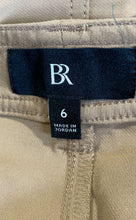 Load image into Gallery viewer, Banana Republic Womens Dark Khaki Flat Front Pockets Belted Cargo Pants Size 6