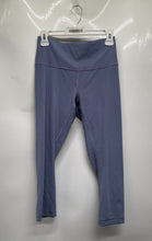 Load image into Gallery viewer, Lululemon Womens Lilac Pull On Elastic Waist Cropped Leggings Size 8