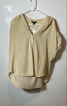 Load image into Gallery viewer, Banana Republic Womens Beige Cap Sleeve Split Neck High-Low Hem Blouse Top Sz M