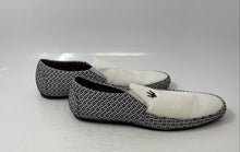 Load image into Gallery viewer, Giovanni Mens White Black Leather Slip-On Low Top Loafer Shoes Size 10