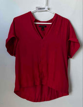Load image into Gallery viewer, Banana Republic Womens Red Short Sleeve V-Neck Pullover Blouse Top Size M