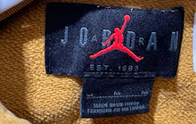Load image into Gallery viewer, Jordan Mens Yellow Long Sleeve Kangaroo Pocket Pullover Sweater Hoodie Size M