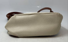 Load image into Gallery viewer, White Mountain Womens Beige Brown Leather Adjustable Strap Crossbody Bag W/ Tag