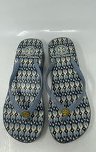 Load image into Gallery viewer, Authentic Tory Burch Womens Blue Printed Wedge Flip Flop Sandals Size 7 Worn