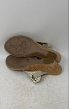 Load image into Gallery viewer, White Mountain Womens Aldon Gold Brown Wedge Heel Slingback Sandals Size 9.5M