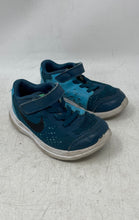 Load image into Gallery viewer, Nike Baby Flex 2017 RN 904239-400 Green Low Top Sneaker Shoes Size 9C
